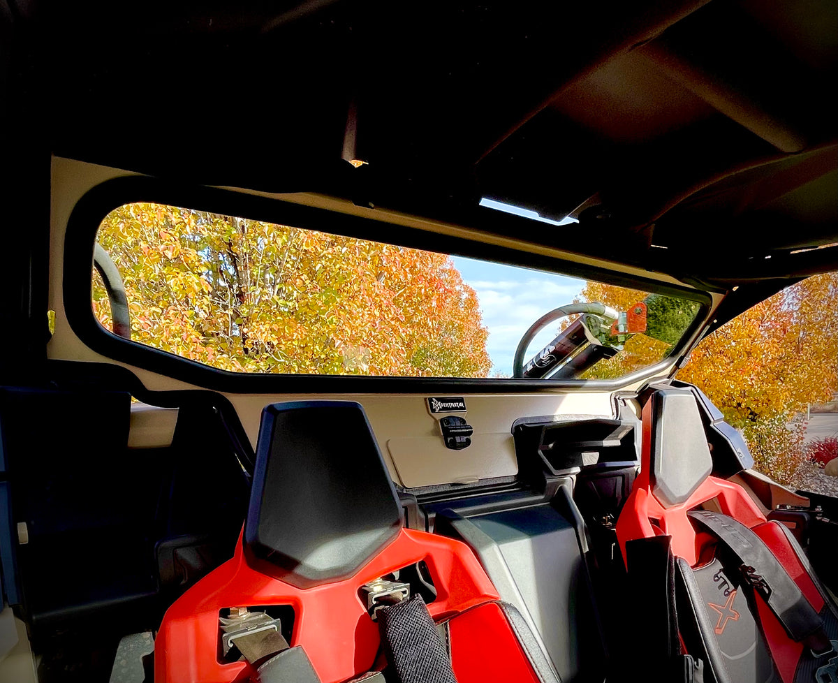 pare-brise arrière / rear windshield, Maverick X3