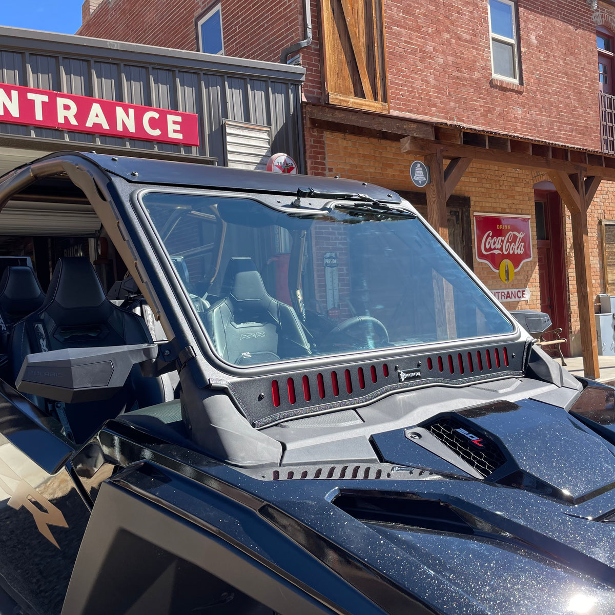 Polaris RZR Pro R (2025+) Vented Glass Windshield – Bent Metal Off-Road