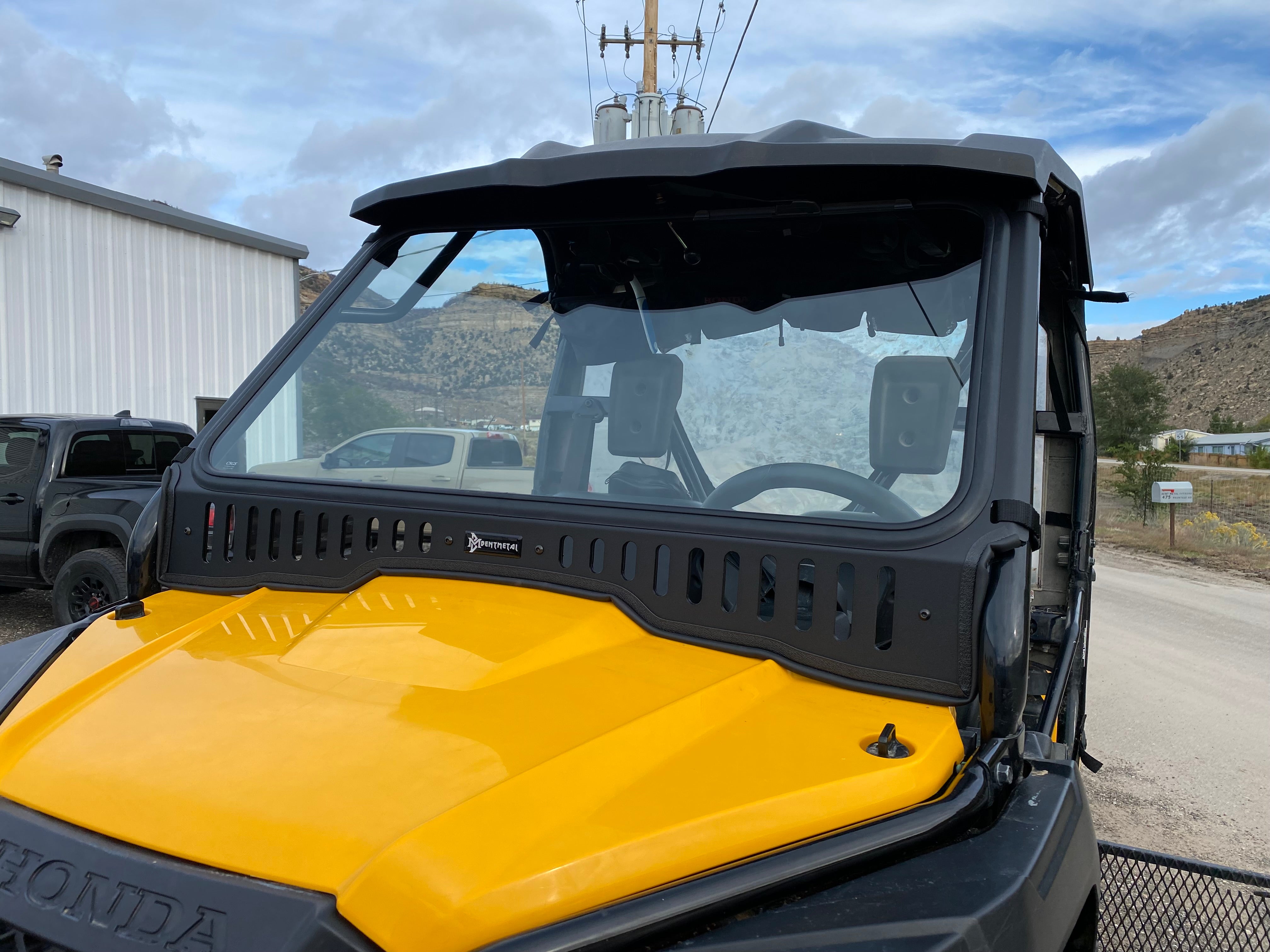 Honda Pioneer 500/520 Vented Glass Windshield – Bent Metal Off-Road