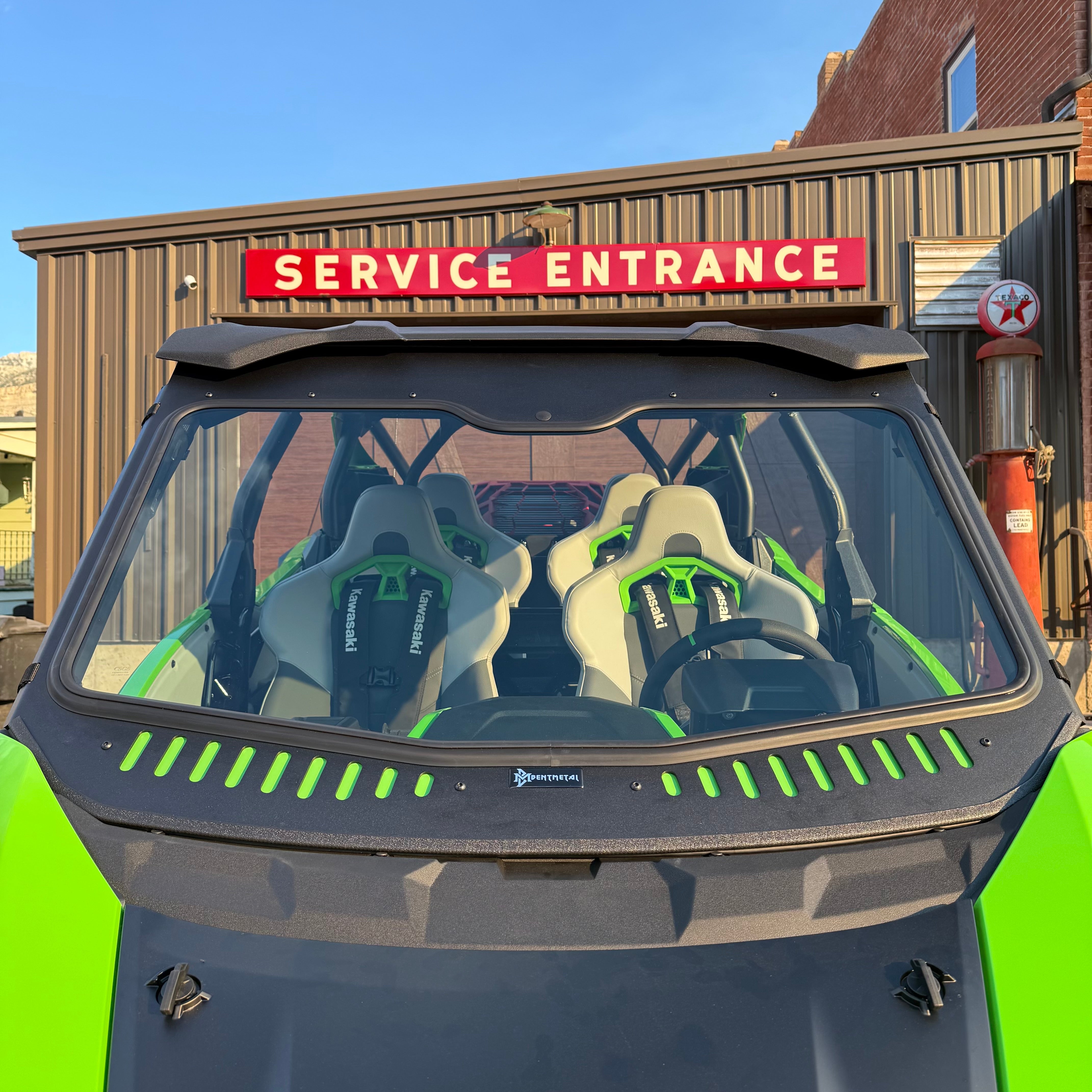 Kawasaki Teryx H2 Vented Glass Windshield – Bent Metal Off-Road