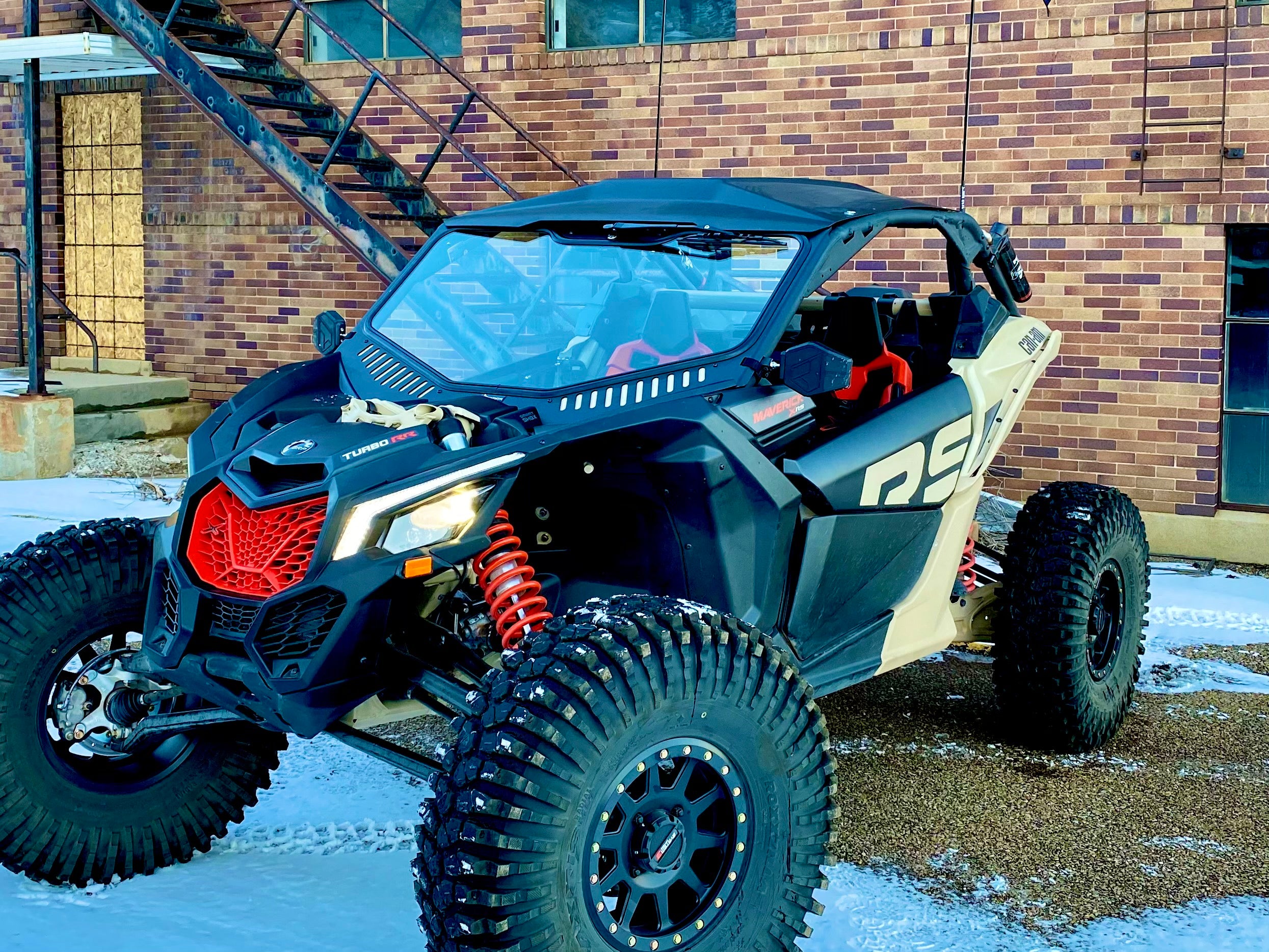 Can-Am X3 2.0 Vented Glass Windshield – Bent Metal Off-Road