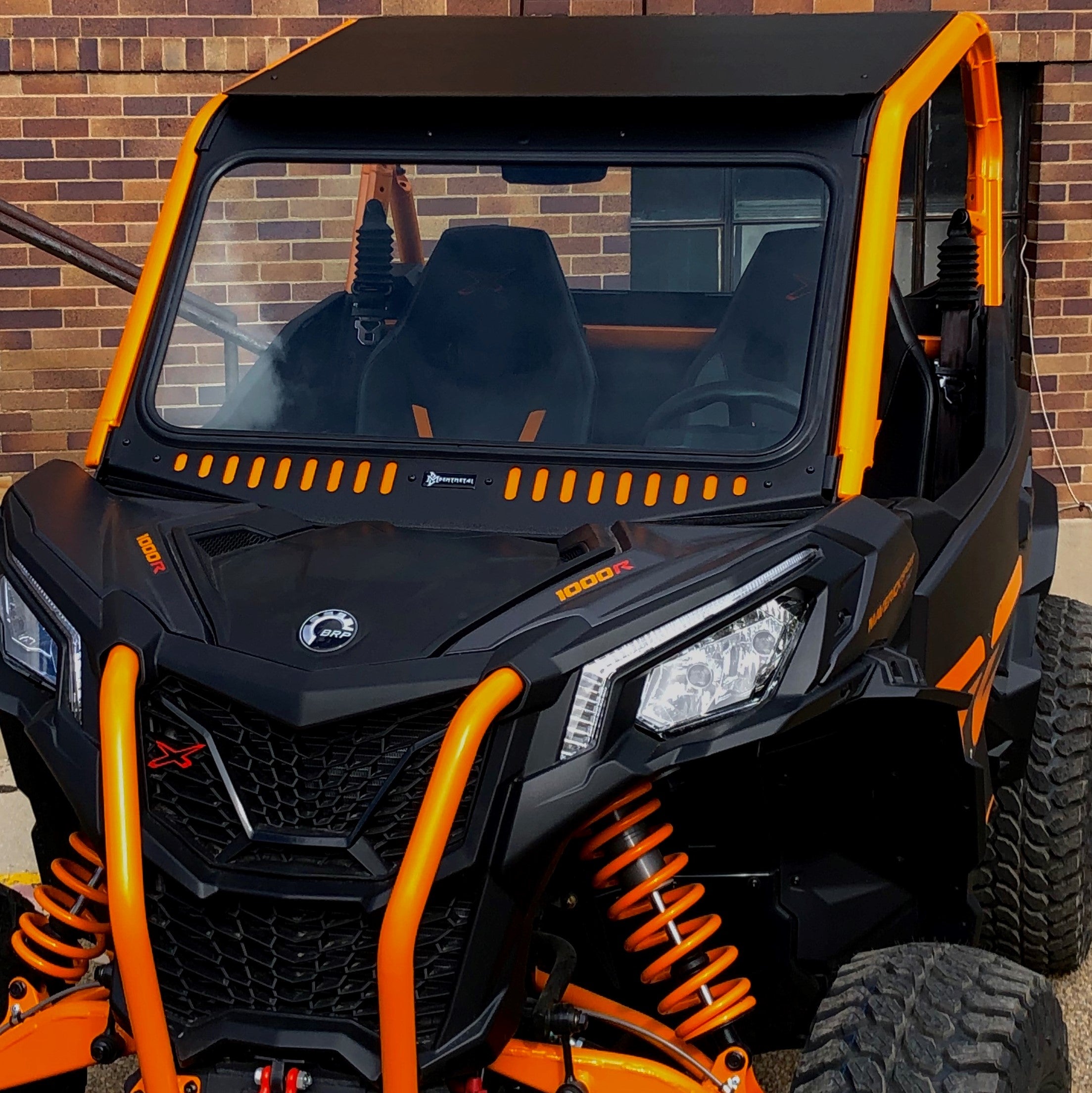 2018-2019 Maverick Trail/Sport Vented Glass Windshield – Bent